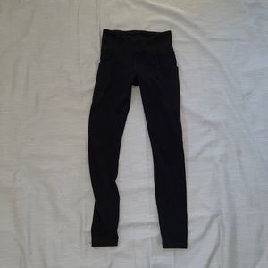 Women’s Black Athleta leggings with pockets